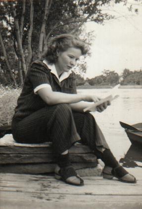 Janetta in Scotland 1942